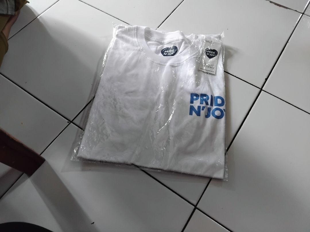 Customer photo 2